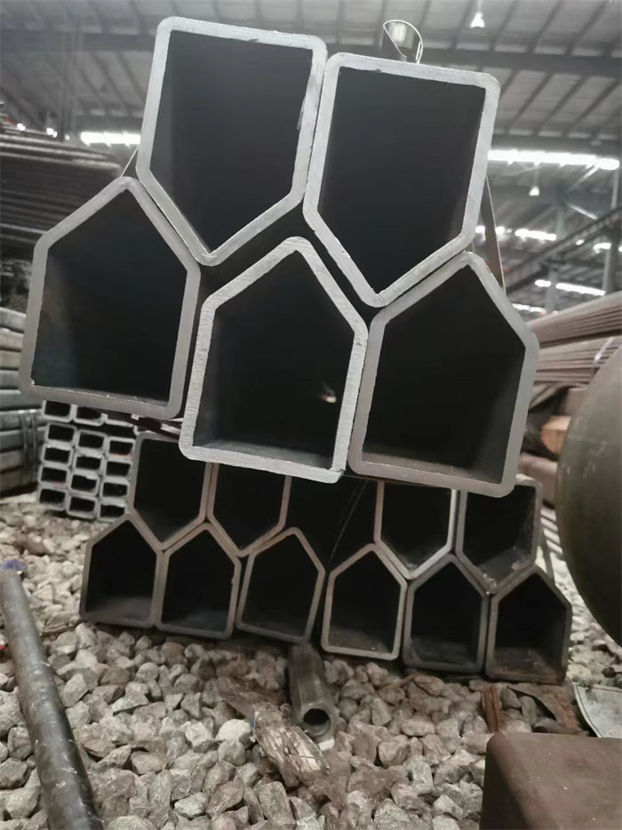 異型管