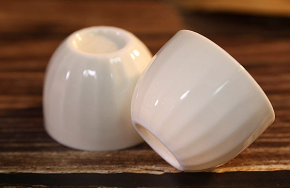 白瓷茶器上的茶漬怎么清洗？(圖3)