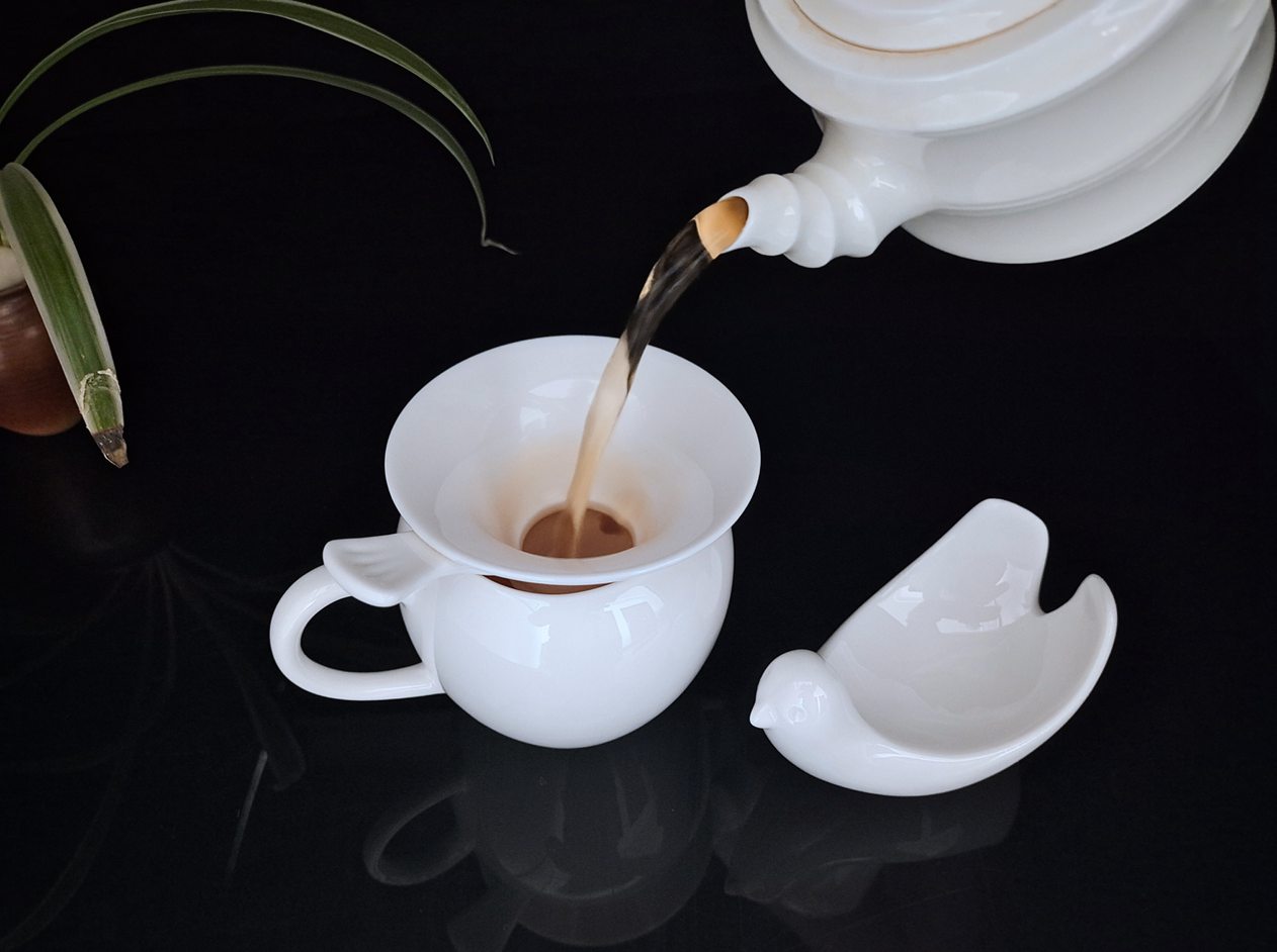 漏網(wǎng)使用嚴(yán)實(shí)細(xì)密的環(huán)保濾網(wǎng)，能更好的過濾茶湯