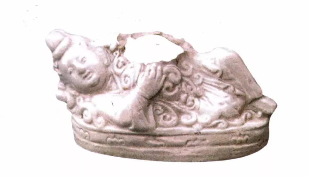 北宋定窯侍女枕，收藏在定州博物院